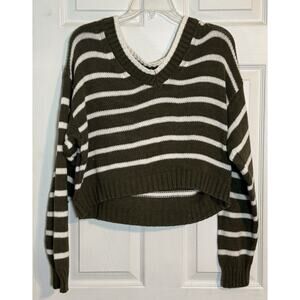 American Eagle Outfitters Women's Cropped Knit Sweater, Olive Green And White, S